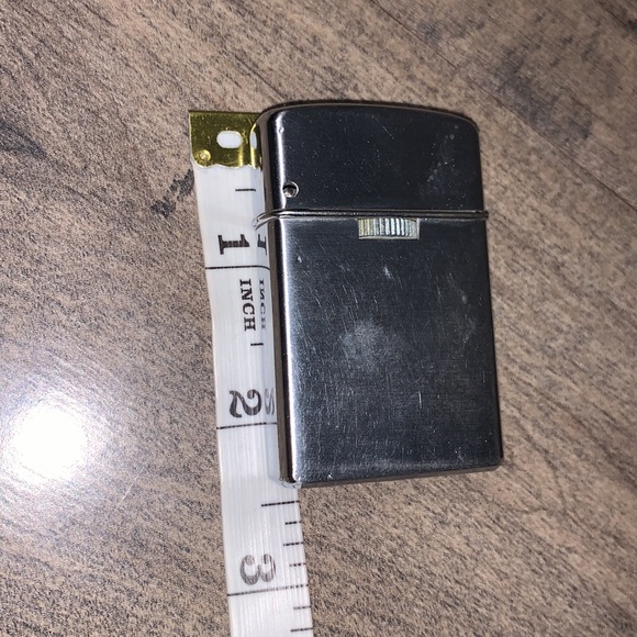 VINTAGE SAROME MADE IN JAPAN BUTANE LIGHTER - Picture 6 of 6